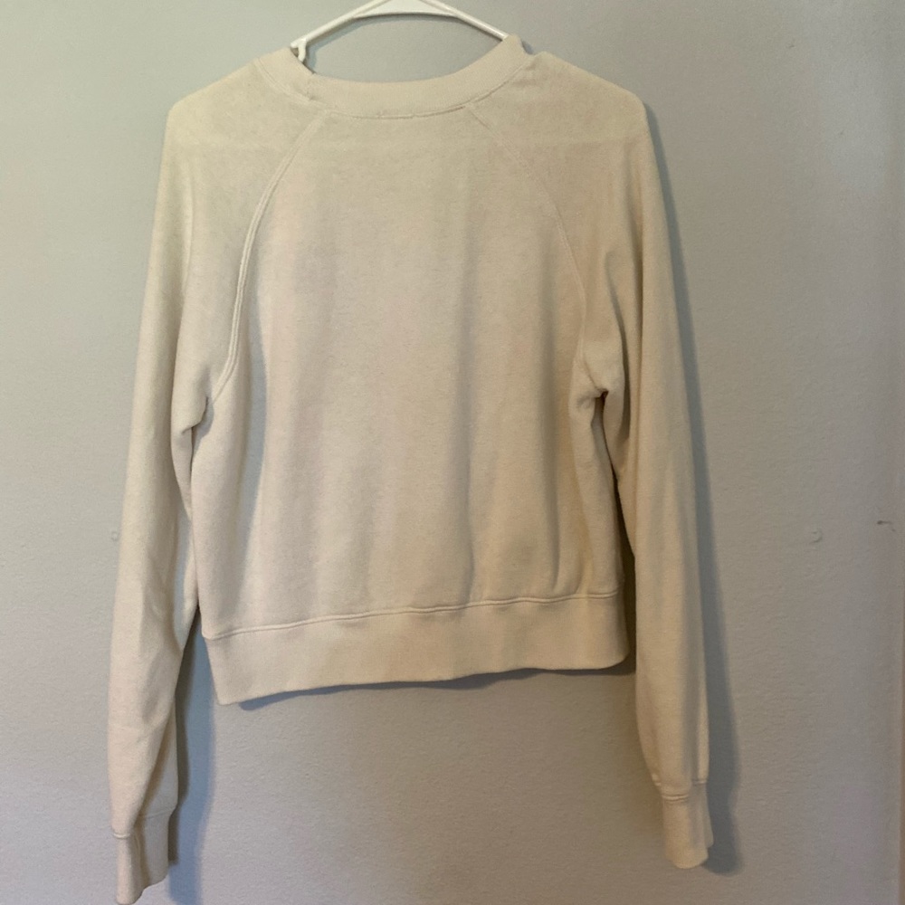 crew neck - Picture 2 of 3